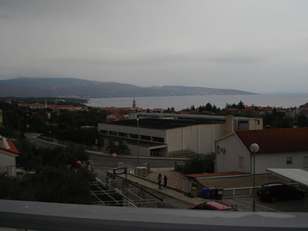 Apartments Villa Angela Krk Town Exterior foto