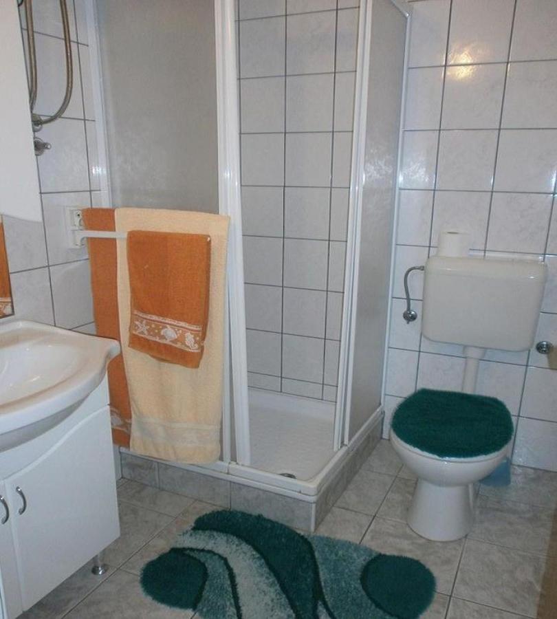 Apartments Villa Angela Krk Town Habitación foto