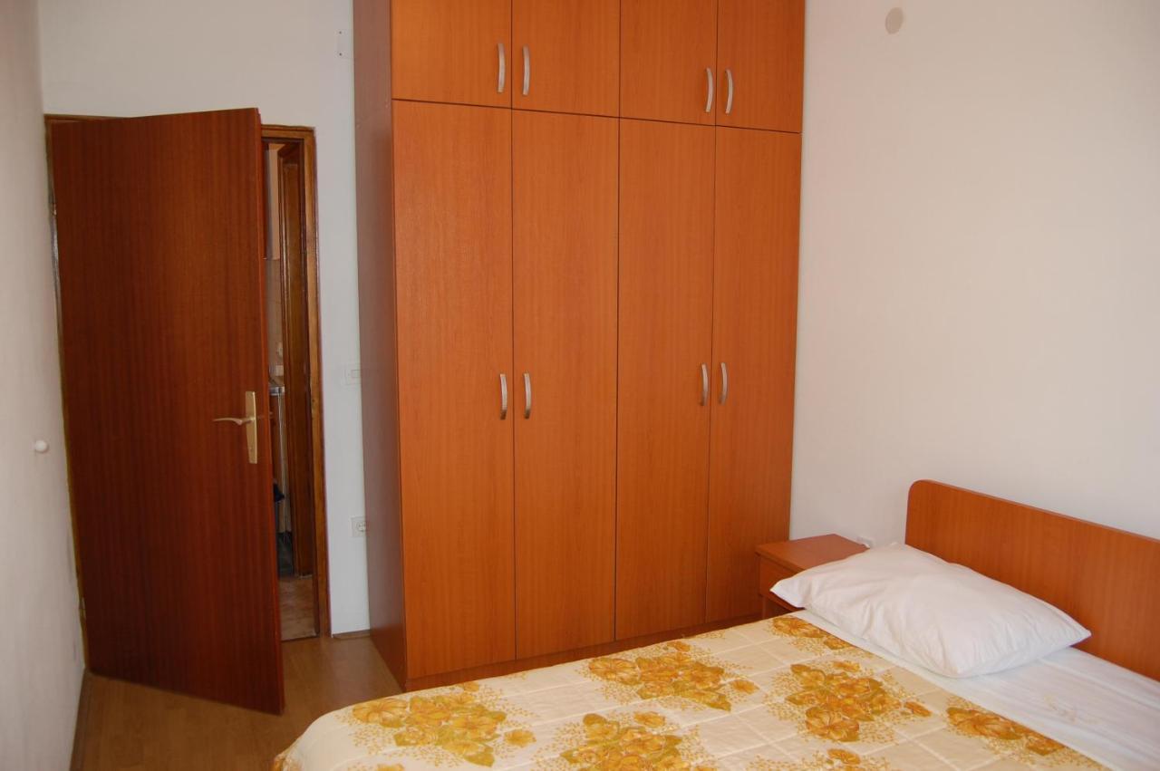 Apartments Villa Angela Krk Town Habitación foto