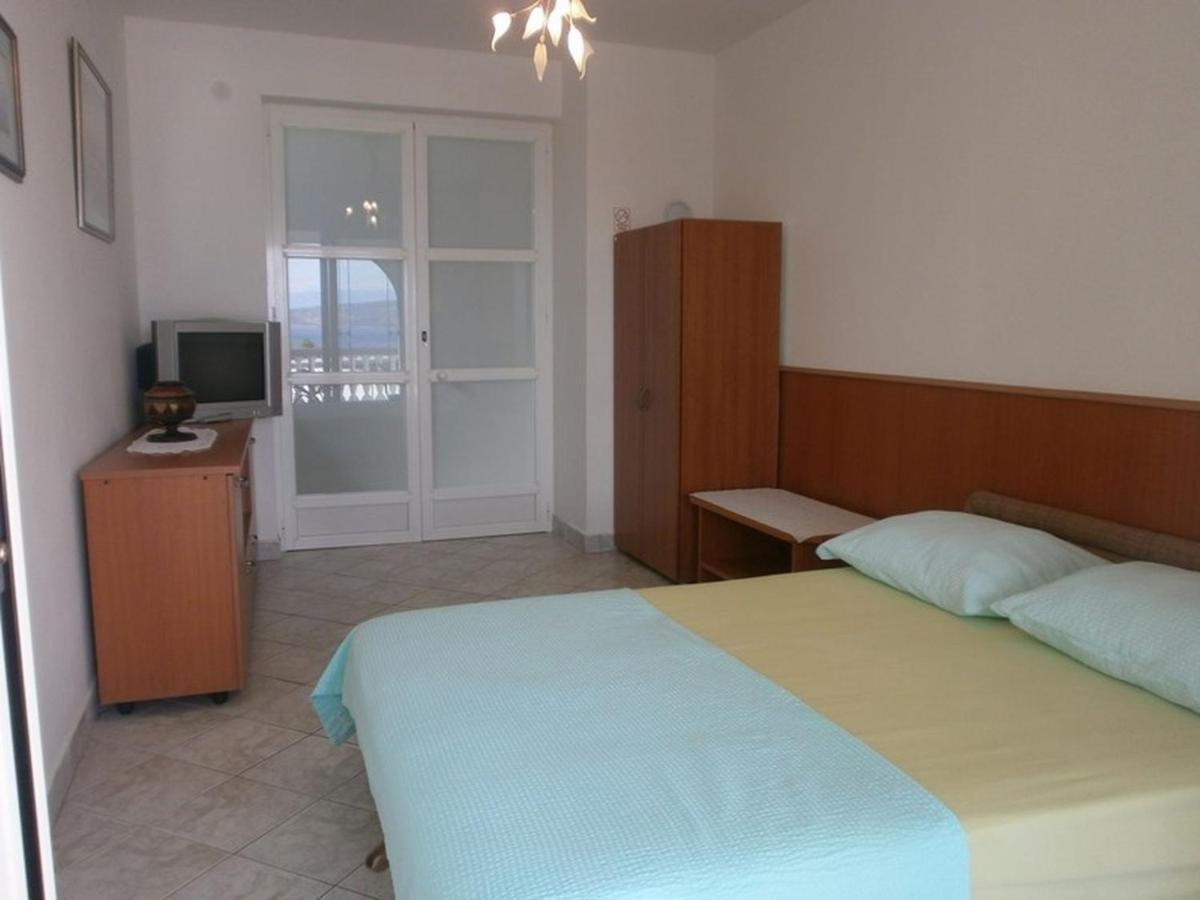 Apartments Villa Angela Krk Town Habitación foto